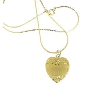 Vintage LAMODE Heart   Engravable Gold Tone Pendant Floral Etched Necklace